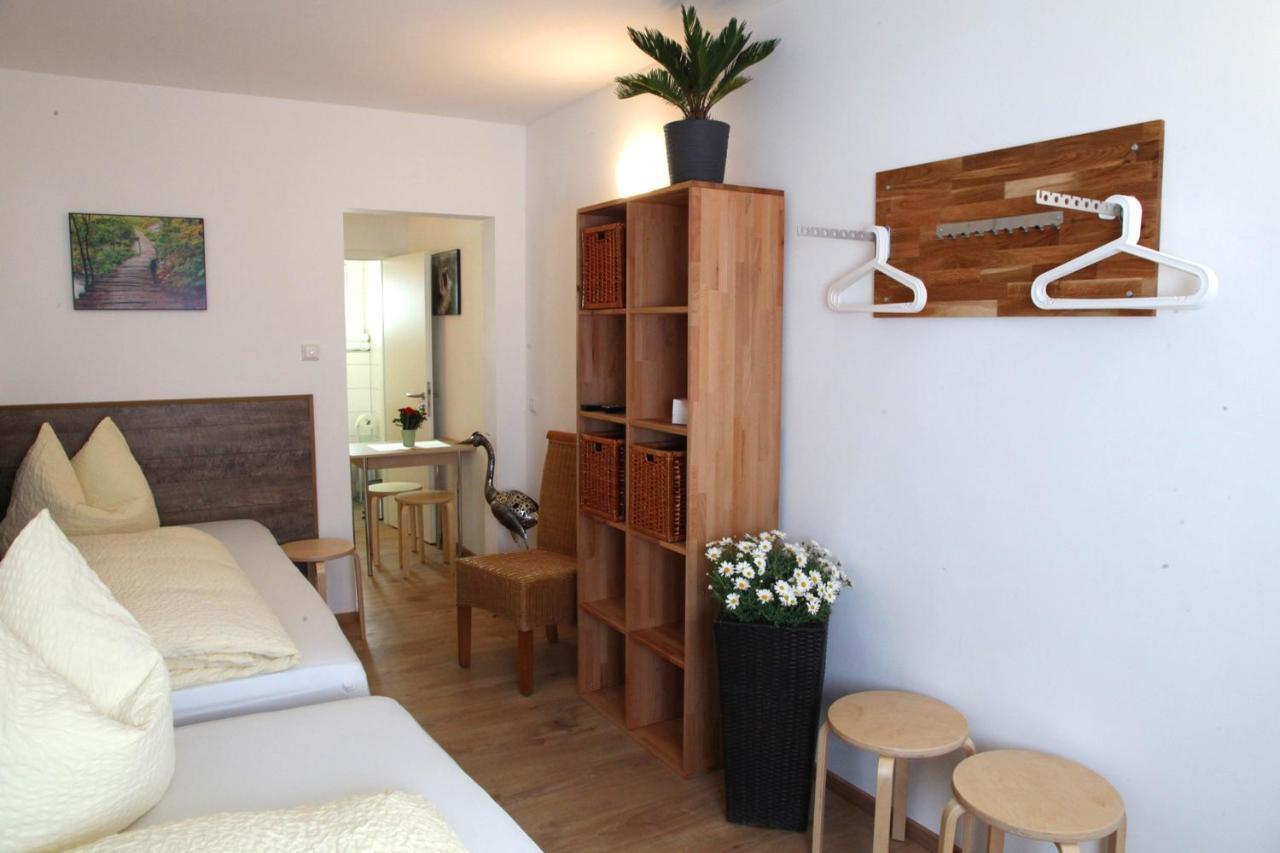 Easy Stay Apartment 2 Oberboihingen エクステリア 写真